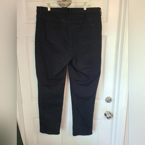 Style & Co. Denim Woman's Stright Leg Jeans, Size: 16W Color: Black - Picture 12 of 12